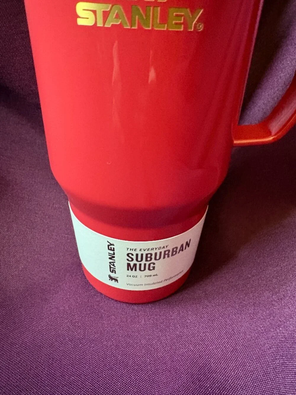 NEW Stanley Cheers & Cheer Everyday Suburban Mug 24 oz Holly Berry Gloss